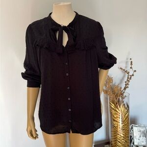 Western style Black button down shirt. Ptp 22” length 25”